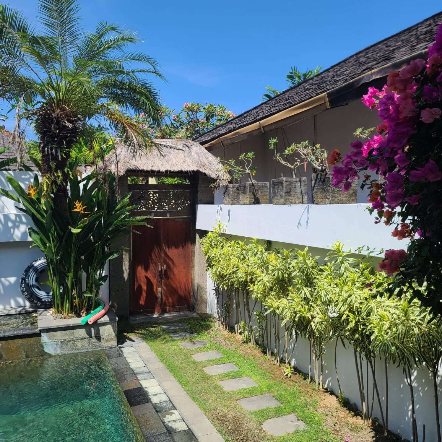 Monica * Sanur (Bali)